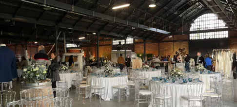 aménagement pour un salon du mariage à la halle de la courrouze