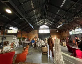 aménagement pour un salon du mariage à la halle de la courrouze