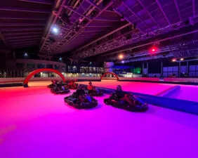 course de karting sur glace à la patinoire Le Blizz