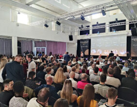 Conférence à la halle de la brasserie