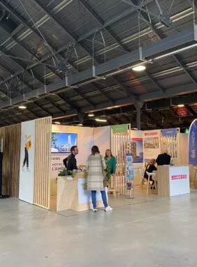 Stands d'exposants pour un salon professionnel à la Halle de la courrouze