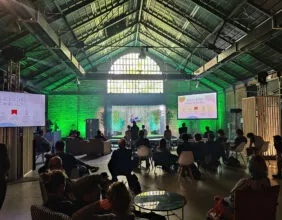 Conférence lors d'un salon professionnel à la Halle de la courrouze