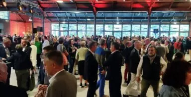 Les participants à l'inauguration de la ligne b du métro à la Halle de la Courrouze