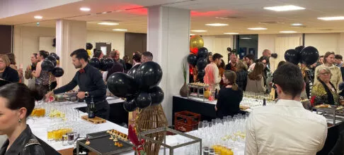 cocktail lors d'une remise de diplome à la salle Le Ponant