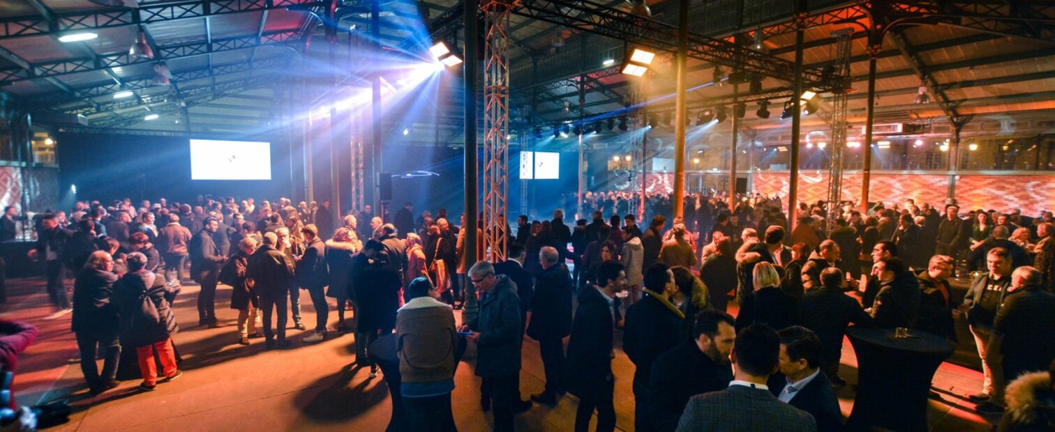 cocktail dinatoire pour un événement d'entreprise à la halle martenot